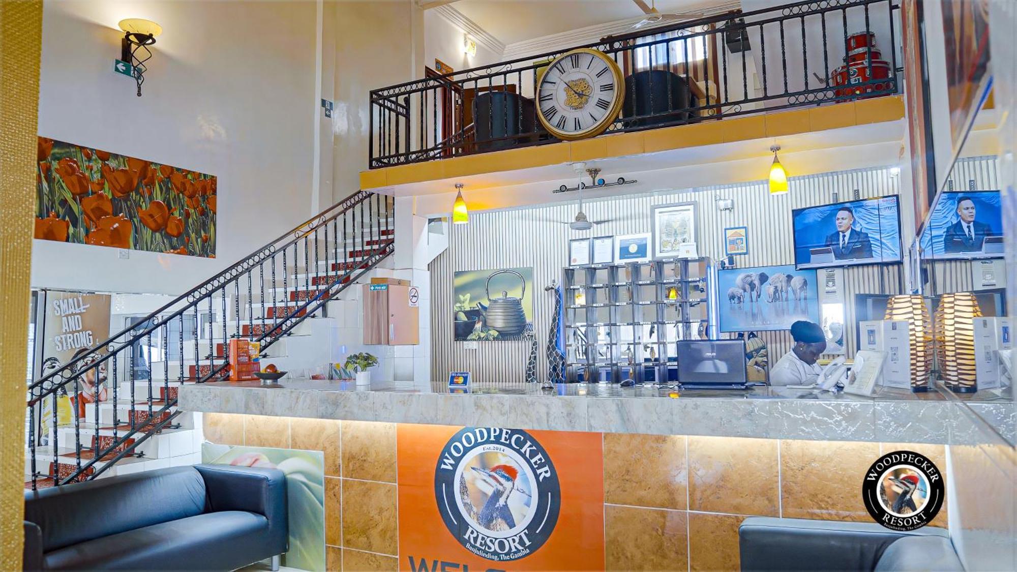 Woodpecker Resort Hotel Banjul Buitenkant foto