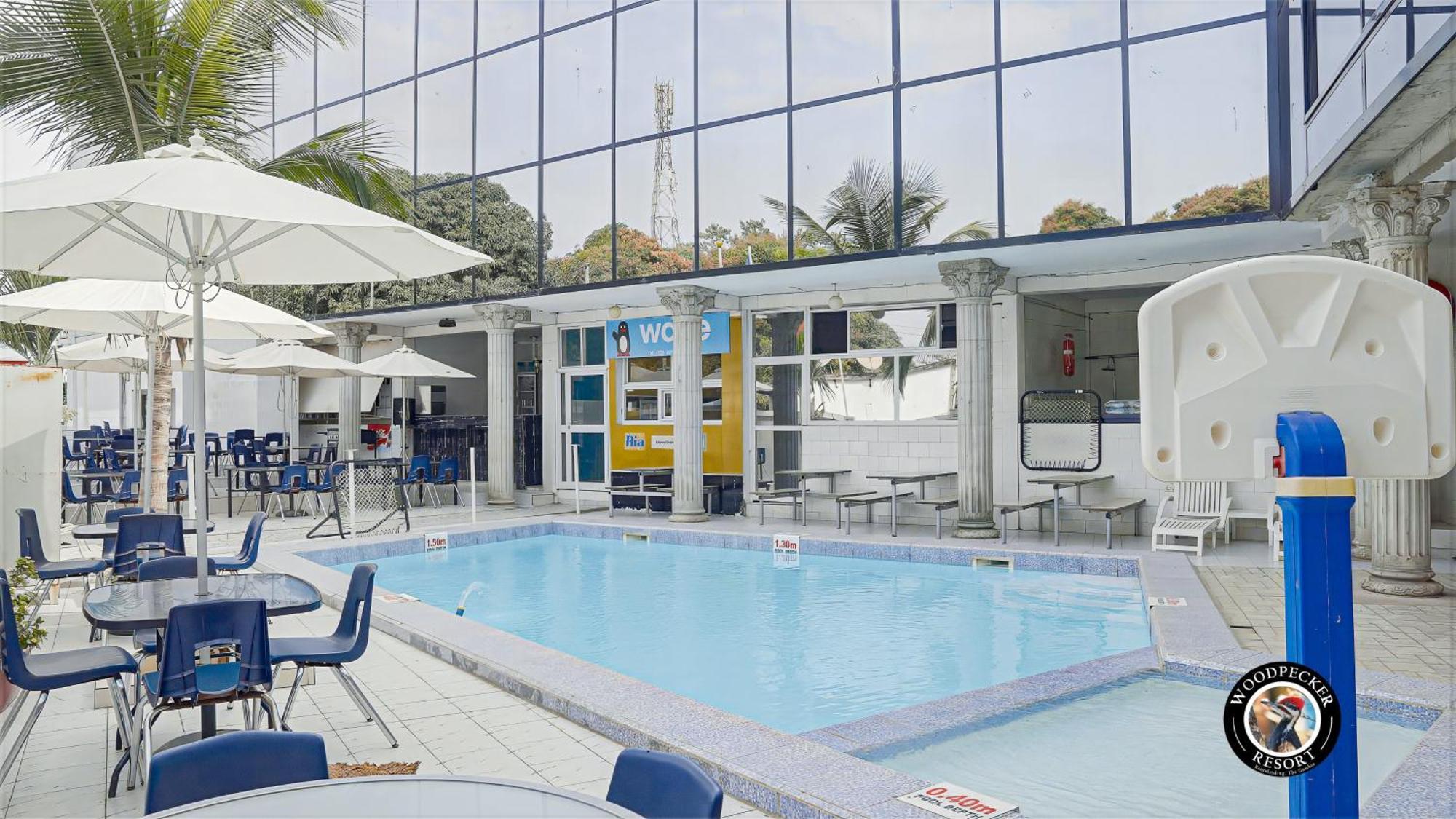 Woodpecker Resort Hotel Banjul Buitenkant foto