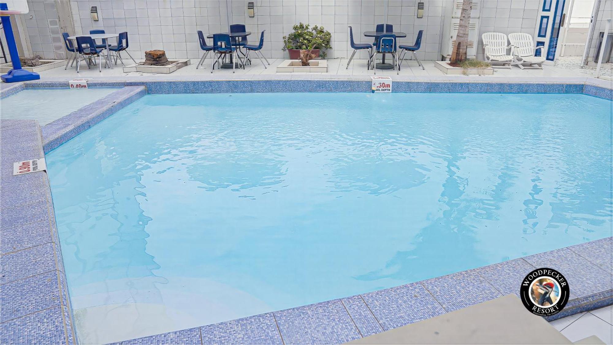 Woodpecker Resort Hotel Banjul Buitenkant foto